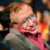 Stephen-Hawking_perfil